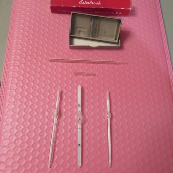 Vintage Hemacytometer w/Pipettes - Picture 4 of 4